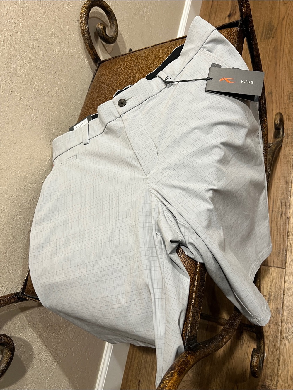 New KJUS Silver plaid Performance Ultra Stretch Water-Repellent Golf ⛳️Shorts!